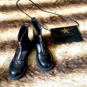 Black boots and small purse set